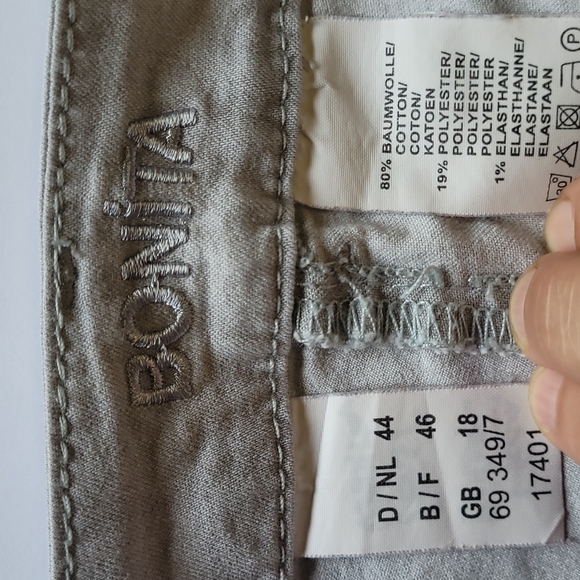 Capris - Picture 3 of 3